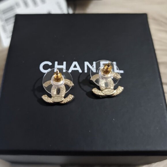 17V Authentic CHANEL Classic Mini CC Earrings - Picture 11 of 12